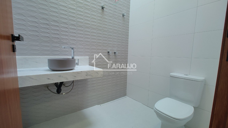 Imagem Imóvel com 3 Quartos à Venda, 250 m² em Aparecidinha - Sorocaba