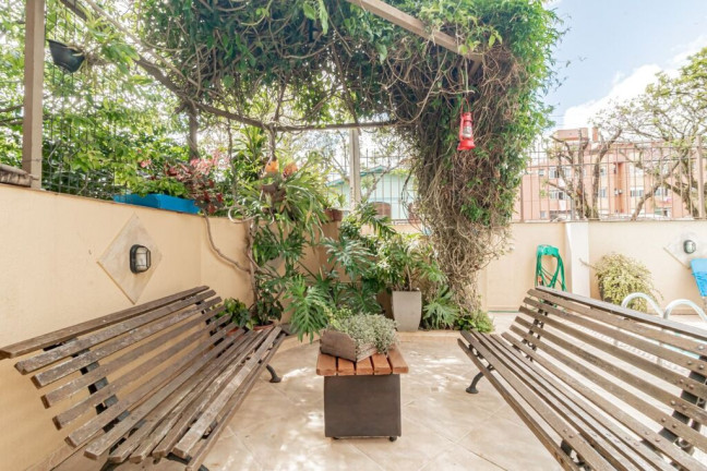 Imagem Casa com 3 Quartos à Venda, 270 m² em Partenon - Porto Alegre