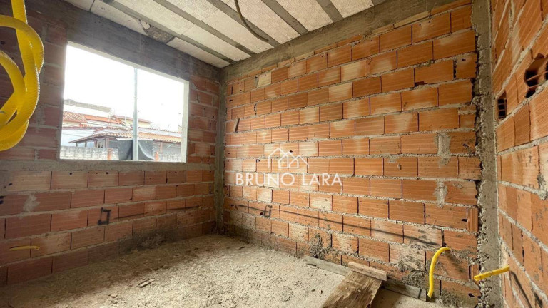 Imagem Casa com 3 Quartos à Venda, 130 m² em Niterói - Betim