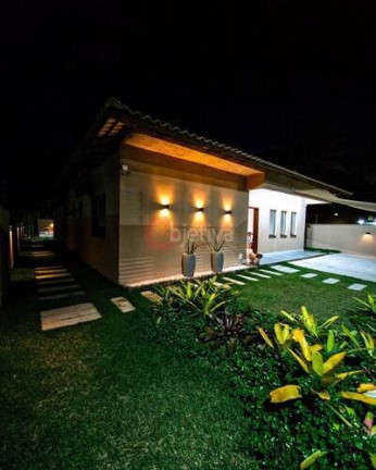 Imagem Casa com 3 Quartos à Venda, 216 m² em Foguete - Cabo Frio Imagem Casa com 3 Quartos à Venda, 216 m² em Foguete - Cabo Frio