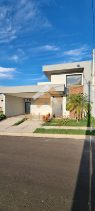 Casa com 3 Quartos à Venda, 240 m² em São Carlos