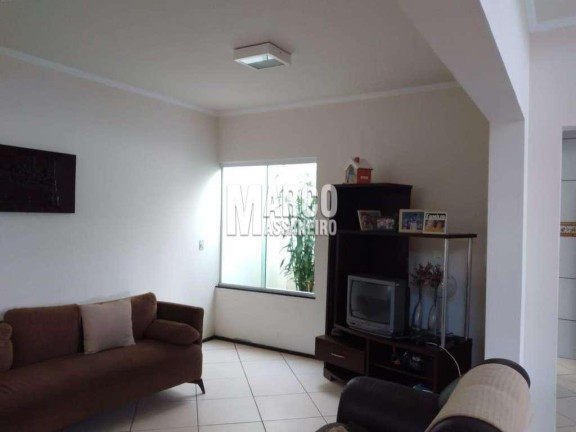 Imagem Casa com 4 Quartos à Venda, 100 m² em Costeira - Balneário Barra Do Sul Imagem Casa com 4 Quartos à Venda, 100 m² em Costeira - Balneário Barra Do Sul