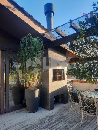 Imóvel com 2 Quartos à Venda, 185 m² em Mont Serrat - Porto Alegre