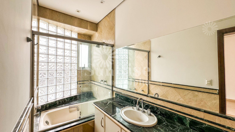Imagem Casa com 4 Quartos para Alugar, 600 m² em Alphaville Residencial Dois - Barueri