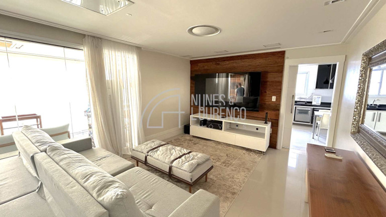Apartamento com 3 Quartos para Alugar, 190 m² em Embaré - Santos