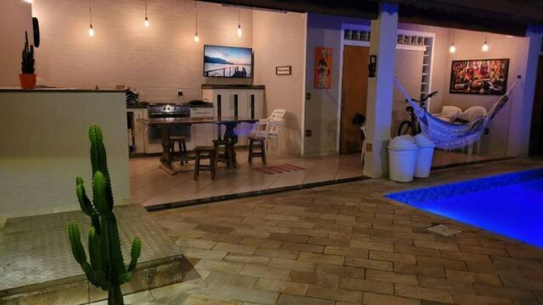 Casa com 3 Quartos à Venda, 300 m² em Parque Industrial - São José Dos Campos