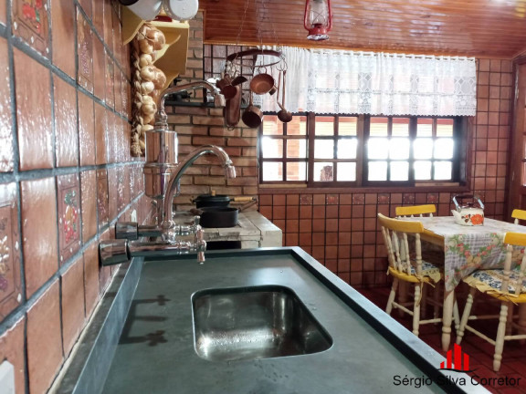 Imagem Casa com 6 Quartos à Venda, 5.000 m² em água Santa - Campos Do Jordão