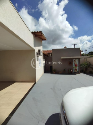 Imagem Casa com 2 Quartos à Venda, 266 m² em Panorama - Campo Grande