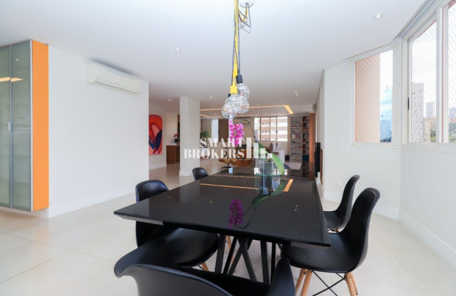 Imagem Apartamento com 2 Quartos à Venda, 204 m² em Pinheiros - São Paulo Imagem Apartamento com 2 Quartos à Venda, 204 m² em Pinheiros - São Paulo