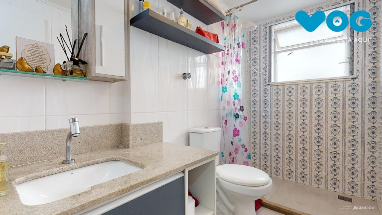 Imagem Imóvel com 2 Quartos à Venda, 62 m² em Menino Deus - Porto Alegre Imagem Imóvel com 2 Quartos à Venda, 62 m² em Menino Deus - Porto Alegre