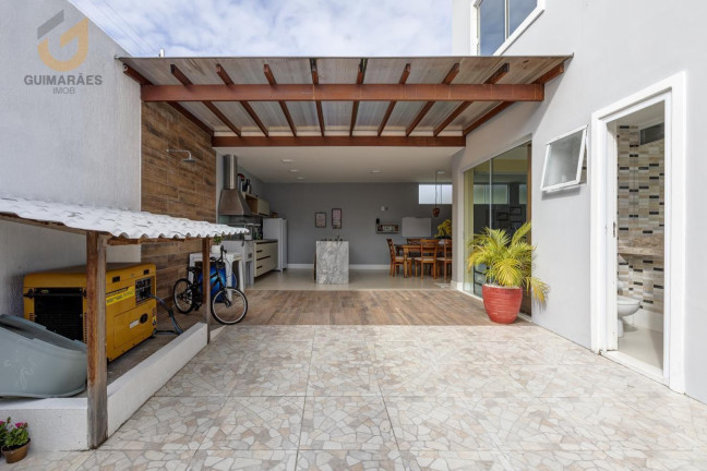 Imagem Casa com 5 Quartos à Venda, 300 m² em Miragem - Lauro De Freitas Imagem Casa com 5 Quartos à Venda, 300 m² em Miragem - Lauro De Freitas