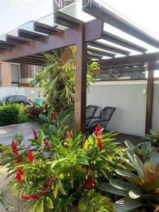 Imagem Casa de Condomínio com 3 Quartos para Alugar, 260 m²