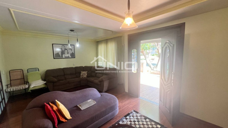 Imagem Casa com 4 Quartos à Venda, 240 m² em Vila Isabel - Pato Branco