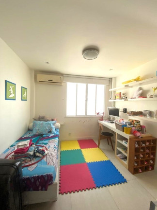 Imagem Cobertura com 3 Quartos à Venda, 220 m² em Lagoa - Rio De Janeiro Imagem Cobertura com 3 Quartos à Venda, 220 m² em Lagoa - Rio De Janeiro