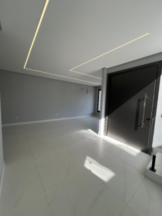 Imagem Casa com 4 Quartos à Venda, 250 m² em Ponta Negra - Manaus