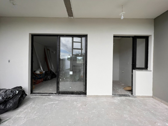 Imagem Sobrado com 3 Quartos à Venda, 102 m² em Potecas - São José
