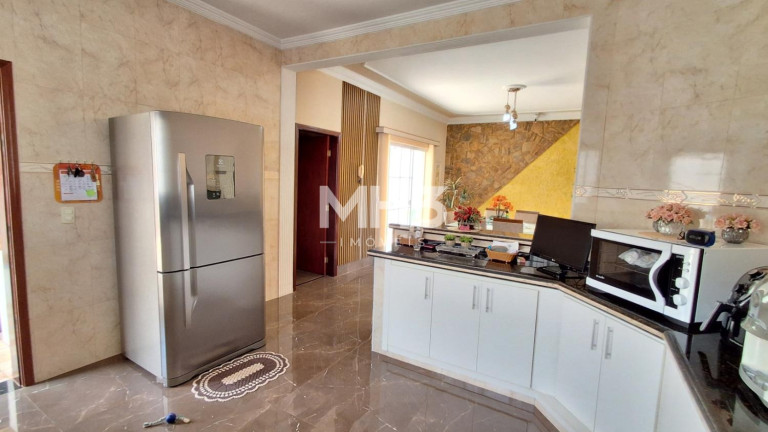 Imagem Casa com 4 Quartos à Venda, 215 m² em Vila Menuzzo - Sumaré