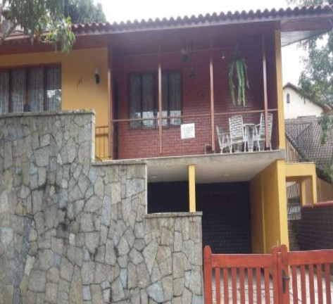 Casa com 5 Quartos à Venda, 147 m² em Iucas - Teresópolis