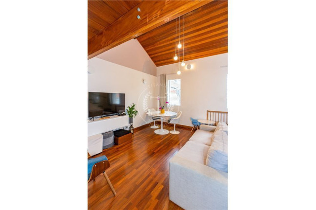 Imagem Casa com 3 Quartos à Venda, 150 m² em Jardins - São Paulo