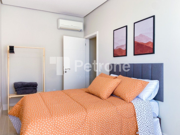 Imagem Imóvel com 3 Quartos à Venda, 185 m² em Palmas - Governador Celso Ramos