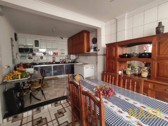 Imagem Casa com 5 Quartos à Venda, 405 m² em Cidade Alta - Cuiabá Imagem Casa com 5 Quartos à Venda, 405 m² em Cidade Alta - Cuiabá