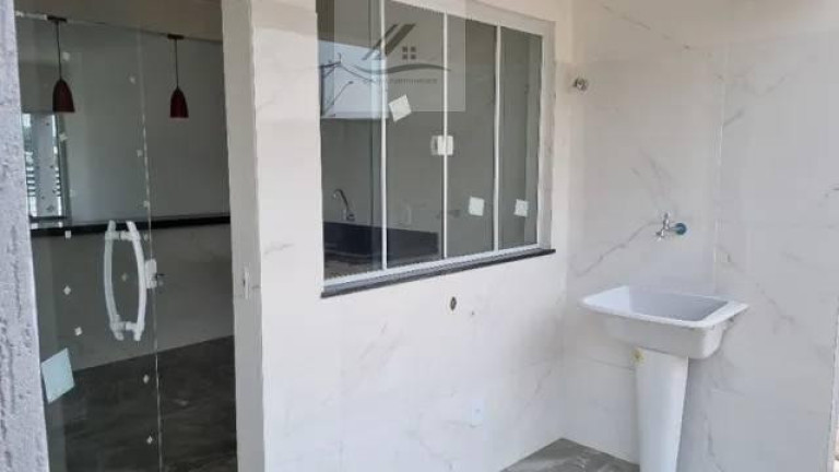 Imagem Casa com 2 Quartos à Venda, 58 m² Imagem Casa com 2 Quartos à Venda, 58 m²
