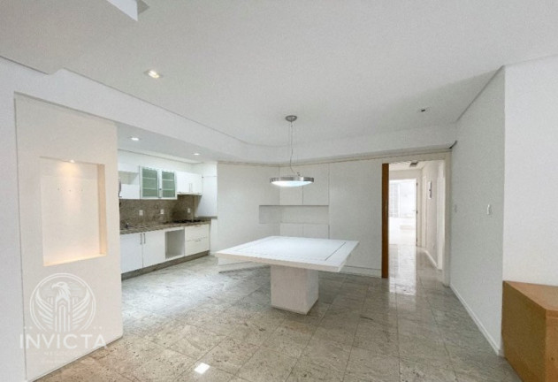 Imagem Apartamento com 3 Quartos à Venda, 123 m² em Centro - Balneário Camboriú Imagem Apartamento com 3 Quartos à Venda, 123 m² em Centro - Balneário Camboriú