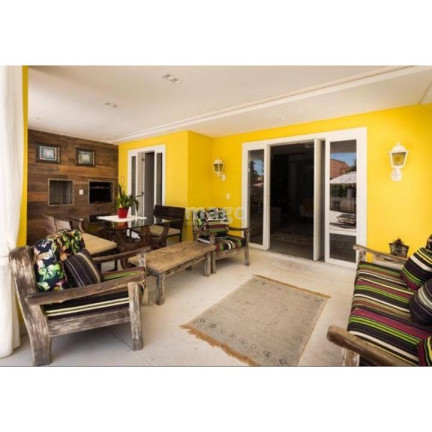 Imagem Casa com 3 Quartos à Venda, 350 m² em Taquaras - Balneário Camboriú