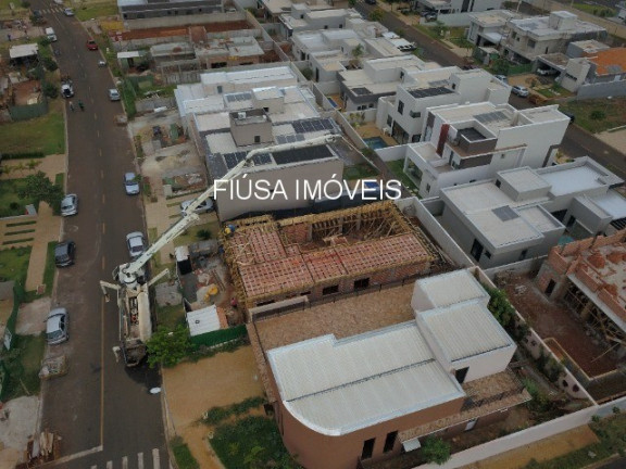 Imagem Casa com 4 Quartos à Venda, 319 m² em Vila Do Golf - Ribeirão Preto Imagem Casa com 4 Quartos à Venda, 319 m² em Vila Do Golf - Ribeirão Preto