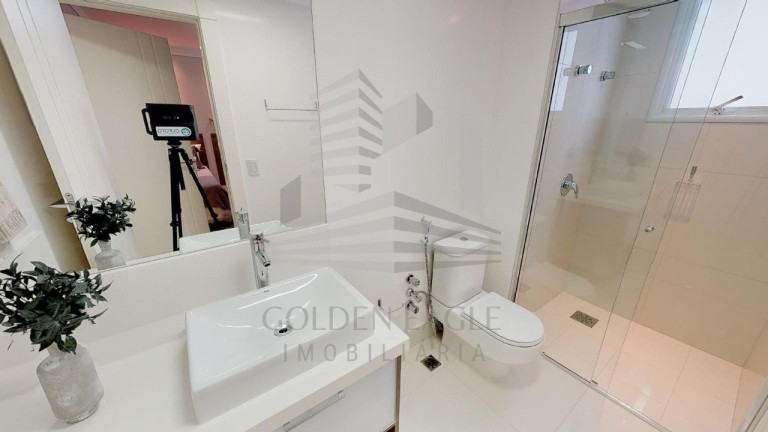 Imagem Apartamento com 3 Quartos à Venda, 198 m² em Centro - Balneário Camboriú Imagem Apartamento com 3 Quartos à Venda, 198 m² em Centro - Balneário Camboriú