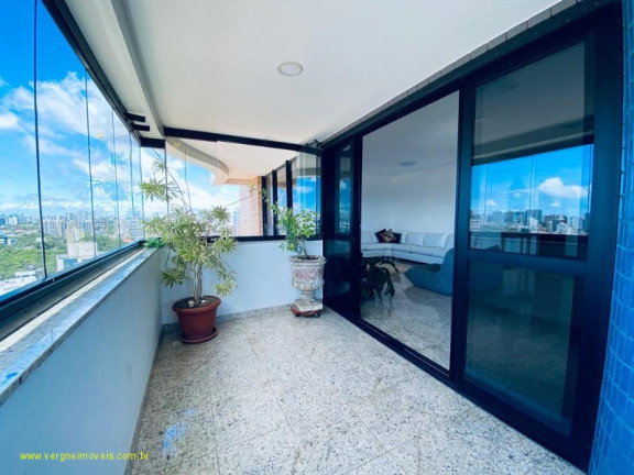 Imagem Imóvel com 4 Quartos à Venda, 244 m² em Pituba - Salvador Imagem Imóvel com 4 Quartos à Venda, 244 m² em Pituba - Salvador