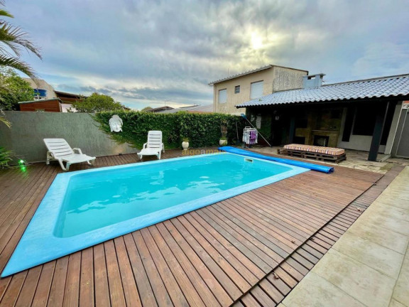 Imagem Casa com 3 Quartos à Venda, 166 m² em Centro - Xangri-lá