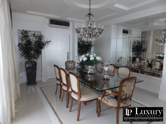 Imagem Apartamento com 3 Quartos à Venda, 470 m² em Vila Nova Conceição - São Paulo Imagem Apartamento com 3 Quartos à Venda, 470 m² em Vila Nova Conceição - São Paulo