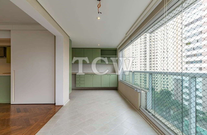 Apartamento com 3 Quartos para Alugar, 165 m² em Brooklin - São Paulo
