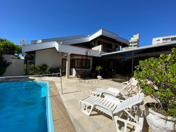 Imagem Casa com 5 Quartos à Venda, 500 m² em Centro I - Brusque