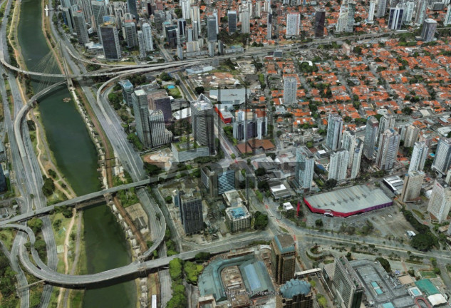 Imóvel para Alugar, 672 m² em Berrini - São Paulo