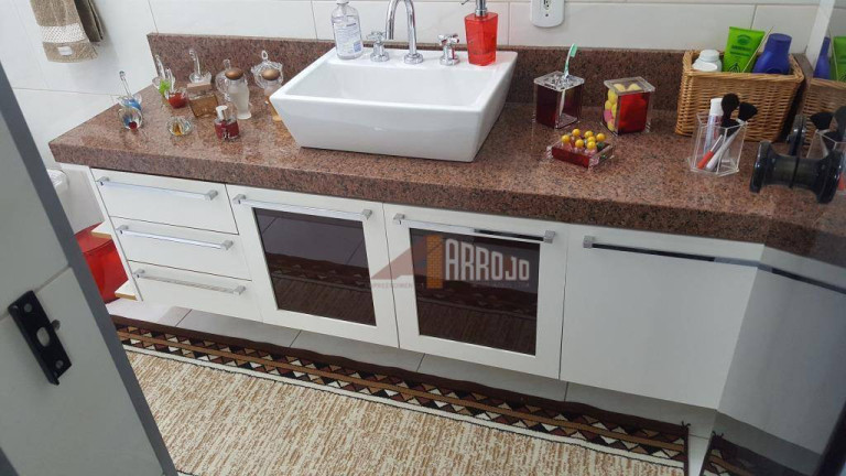 Imagem Sobrado com 4 Quartos à Venda, 250 m² em Vila Jacuí - São Paulo Imagem Sobrado com 4 Quartos à Venda, 250 m² em Vila Jacuí - São Paulo