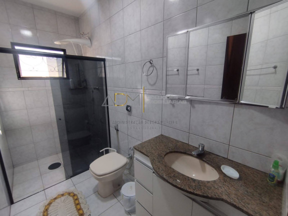 Imagem Casa com 3 Quartos à Venda, 275 m² em Vila Santa Luzia - Botucatu