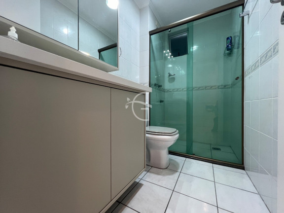 Imagem Imóvel com 3 Quartos à Venda, 173 m² em América - Joinville Imagem Imóvel com 3 Quartos à Venda, 173 m² em América - Joinville