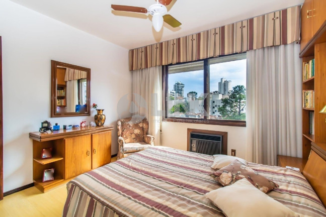 Imagem Apartamento com 3 Quartos à Venda, 121 m² em Auxiliadora - Porto Alegre Imagem Apartamento com 3 Quartos à Venda, 121 m² em Auxiliadora - Porto Alegre