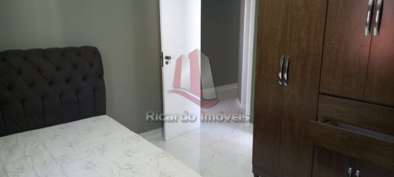 Imagem Imóvel com 2 Quartos à Venda, 80 m² em Algodoal - Cabo Frio