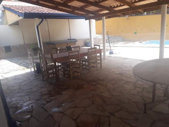 Imagem Imóvel com 5 Quartos à Venda, em Vila Canesso - Pedreira Imagem Imóvel com 5 Quartos à Venda, em Vila Canesso - Pedreira