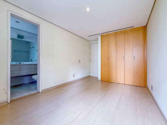 Imagem Apartamento com 4 Quartos à Venda, 277 m² em Jardim Londrina - São Paulo