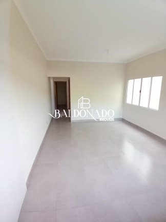 Imagem Casa com 3 Quartos para Alugar, em Centro - Extrema Imagem Casa com 3 Quartos para Alugar, em Centro - Extrema