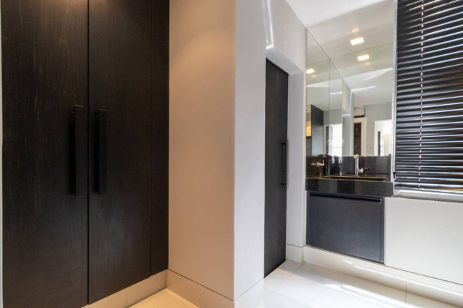 Imagem Apartamento com 2 Quartos à Venda, 164 m² em Lourdes - Belo Horizonte Imagem Apartamento com 2 Quartos à Venda, 164 m² em Lourdes - Belo Horizonte