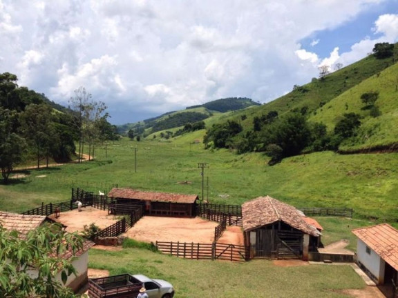 Fazenda à Venda, 100 m² em Vila Rica - Cunha
