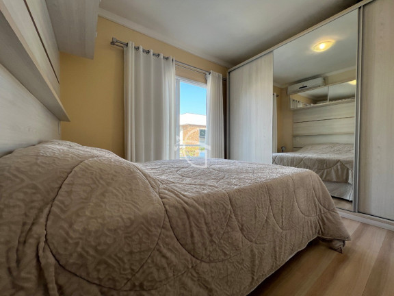 Imagem Casa com 3 Quartos à Venda, 130 m² em Glória - Joinville Imagem Casa com 3 Quartos à Venda, 130 m² em Glória - Joinville