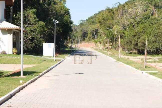 Imagem Terreno à Venda, 400 m² em Campeche - Florianópolis Imagem Terreno à Venda, 400 m² em Campeche - Florianópolis