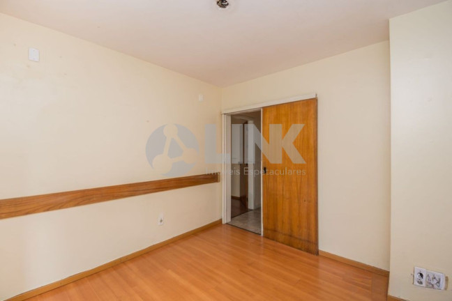 Imagem Apartamento com 2 Quartos à Venda, 55 m² em São João - Porto Alegre Imagem Apartamento com 2 Quartos à Venda, 55 m² em São João - Porto Alegre