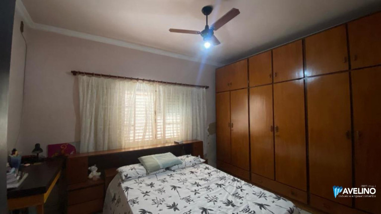 Imagem Casa com 3 Quartos à Venda, 210 m² em Vila São Luiz - Dourados Imagem Casa com 3 Quartos à Venda, 210 m² em Vila São Luiz - Dourados